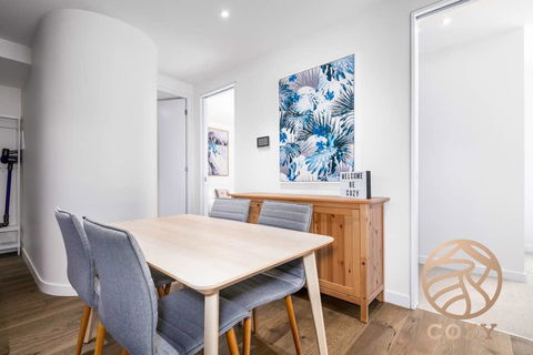 140, Cozy Lakeside Residence In The Heart Of St Kilda, 2BD2BT, Free Parking - Local Tourism 2
