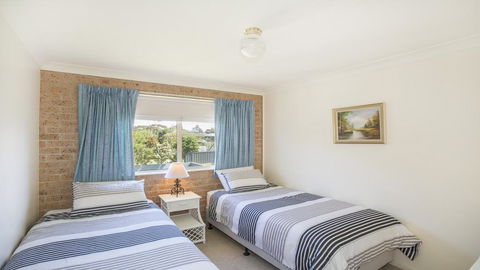 143 Mitchell Pde - Magnificent Outlook - Accommodation Australia 2