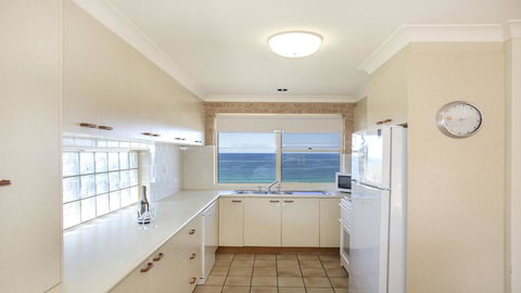 143 Mitchell Pde - Magnificent Outlook - Accommodation Australia 3