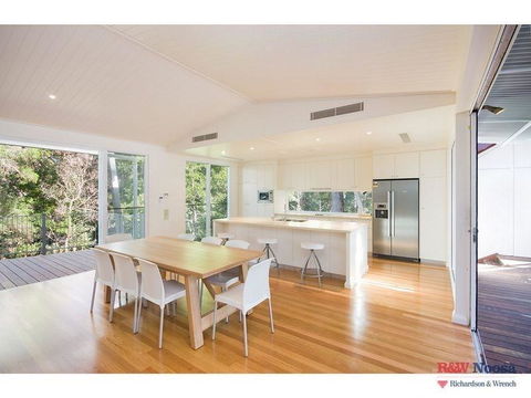14a Little Cove Road - Australia Shopping 3