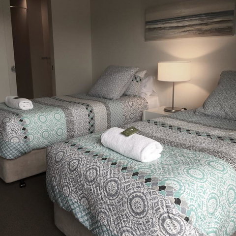 16 Seine Bay Apartment - Australia Shopping 3