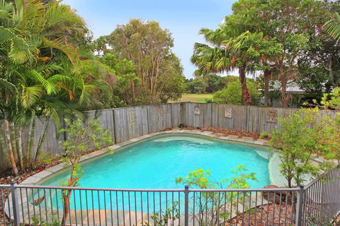 18 Northbeach Place, Mudjimba Beach - Pet Friendly, Linen Included, WIFI - Australia Shopping 2