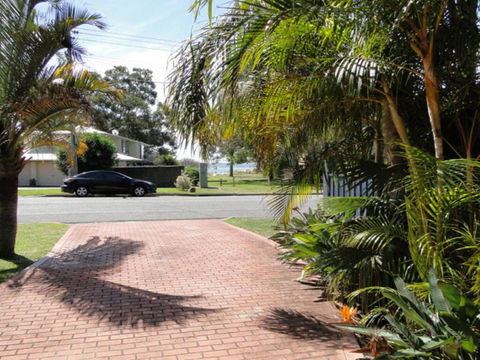 2 'Copacabana', 61 Sandy Point Road - Cute Unit With Water Views From The Balcony - Local Tourism 0
