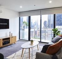 2 Bdrm 2 Bthrm Apt With Parking in Central CBD - Local Tourism