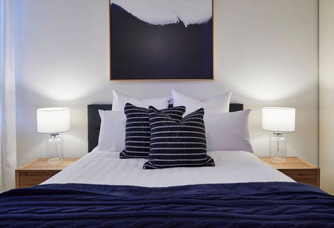 2 Bdrm South Yarra Apt With Balcony And Parking - Accommodation Australia 3
