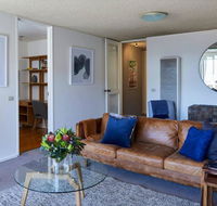 2 Bdrm South Yarra Apt With Balcony and Parking - Australia Shopping
