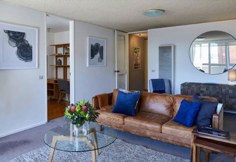 2 Bdrm South Yarra Apt With Balcony And Parking - Accommodation Australia 0