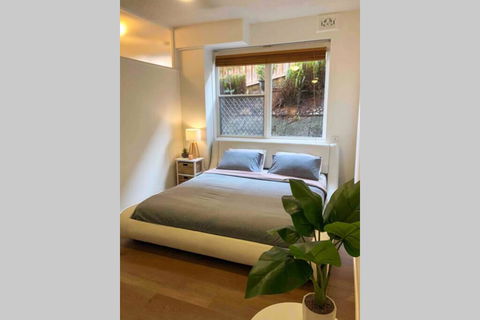 2 Bedroom, SHORT Walk To CBD,BEACH And DARBY ST - Local Tourism 1