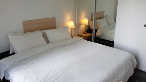 2 Bedrooms CBD FREE Tram Apartment (Melb Central, China Town, Queen Victoria Market, Melbourne University, RMIT, Etc) - Local Tourism 1