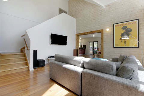 2 Marma Retreat With Jacuzzi, Heated Pool, Pet Friendly, Foxtel - Local Tourism 0