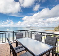 2/137 Soldiers Point Road - luxury unit on the waterfront with aircon and free unlimited Wi Fi - Accommodation Australia