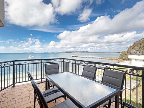 2/137 Soldiers Point Road - Luxury Unit On The Waterfront With Aircon And Free Unlimited Wi Fi - Local Tourism 0