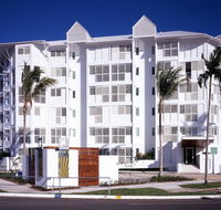 201 Lake Street - Accommodation Australia