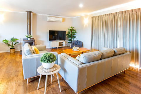23 Martin Street - Accommodation Australia 3