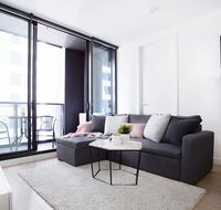 25 Empire 1Br1Bth Pinkytoffee MelCen CBD FreeTram  - Local Tourism