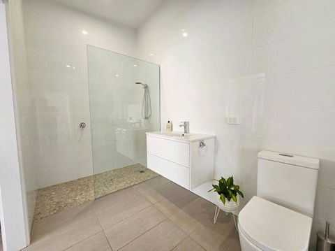 Blossom Cottage - Cosy Retreat - Accommodation Australia 3