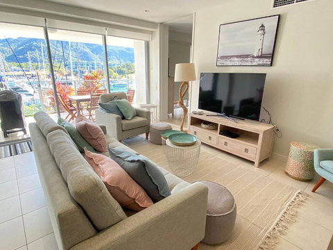 Blue On Blue Apartment 316 - Accommodation Australia 4