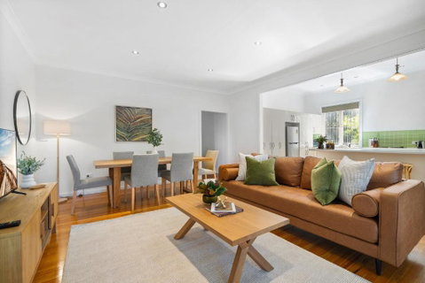 Bright 3-Bed With Garden By Banks Street Reserve - Accommodation Australia 0