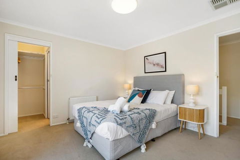 Bright & Lovely @ Balwyn Townhouse W Parking BBQ - Accommodation Australia 4