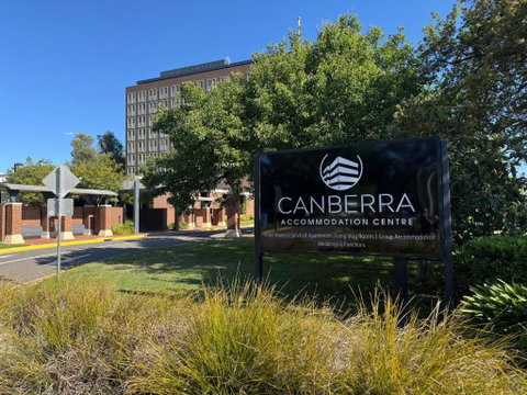 Canberra Accommodation Centre - Bed n Breakfasts 0