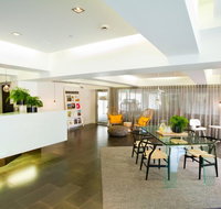 Cosmopolitan Hotel and Apartments - Accommodation Australia