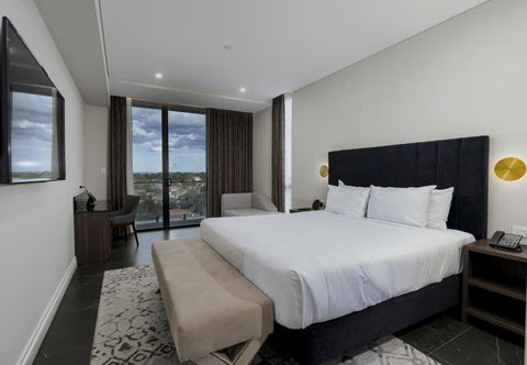 Crowne Plaza Sydney Burwood, An IHG Hotel - Australia Shopping 2