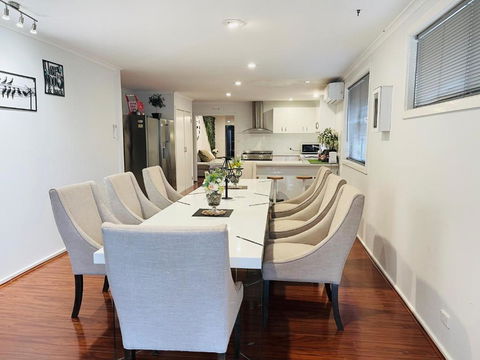 D130 The Link Fantasy Place - Accommodation Australia 1