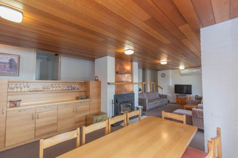 Dauphine 3 23 Townsend Street - Accommodation Australia 3