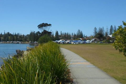 DELUXE Escape! Central, NEW & Spacious 3 Bed - Accommodation Australia 3