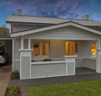 2BR Cottage With Parking Close To Adelaide CBD - Australia Shopping