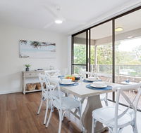 3 'Bangalee' 41 Soldiers Point Rd - Fantastic Waterfront Unit with Pool WIFI  Chromecast - Accommodation Australia