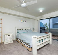 3 'Peninsula Waters' 2-4 Soldiers Point Rd - Beautiful Air Conditioned Unit with Pool Lift  WIFI - Accommodation Australia
