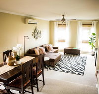 3 Bdrm House With Parking  Outdoor Entertaining - Australia Shopping