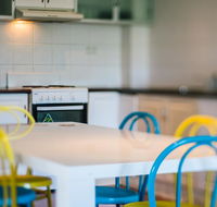 3 Bedroom Apartment / Spence St - Accommodation Australia