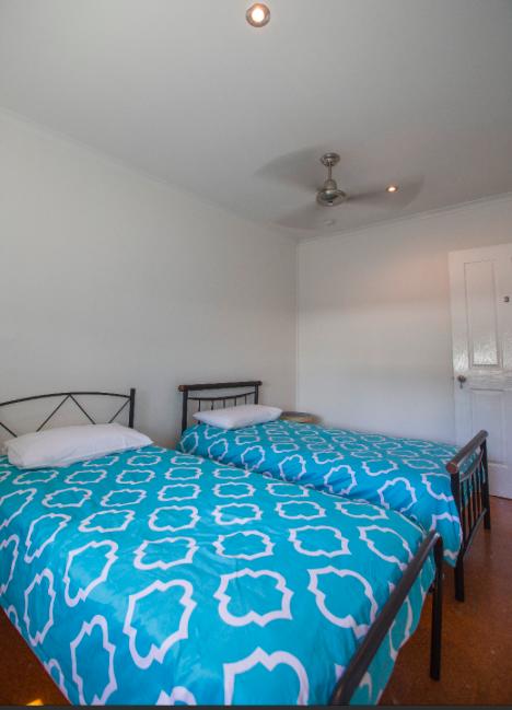 3 Bedroom Apartment // Spence St - Accommodation Australia 3