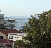 3/4 Victor Parade - great townhouse  walk to the beach - Accommodation Australia