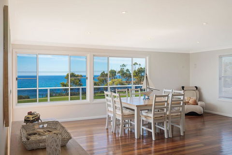 31 McMillan Crescent - Accommodation Australia 3