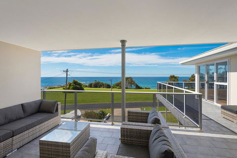 31 McMillan Crescent - Accommodation Australia 0