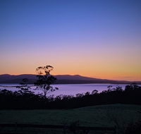 32 Zachary Drive Farm Stay Iconic Water Views - Accommodation Australia