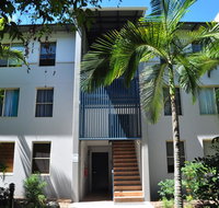 32/15 Rainbow Shores - Unit overlooking bushland with shared swimming pool spa and tennis court - Accommodation Australia