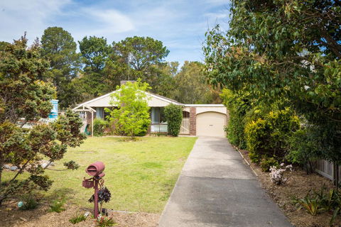 37 Mort Avenue - Accommodation Australia 1