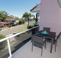 4 'Frangipani' 30 Leonard Avenue - spacious townhouse - Accommodation Australia