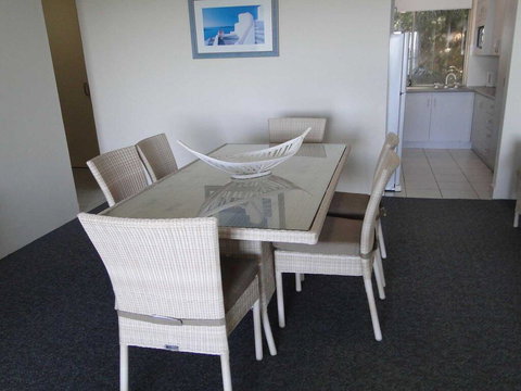 4 'Harbourside' 3-7 Soldiers Point Road - Ground Floor On The Waterfront - Local Tourism 2
