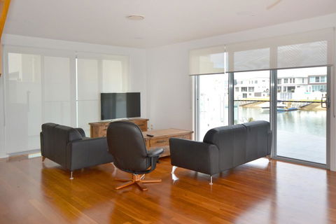 4/84 The Anchorage - Accommodation Australia 3