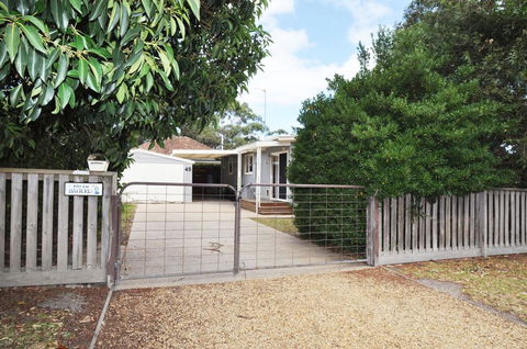 45 HALFORD - PET FRIENDLY - Accommodation Australia 0