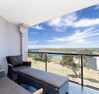 5 'The Outlook' 4 Ocean Parade - overlooking Boat Harbour beach and ducted air conditioning - Accommodation Australia