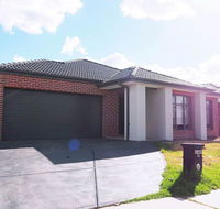 5 Bed 2 Bath big house - Local Tourism