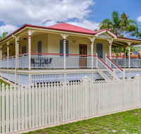 5 Bomburra Court - Rainbow Beach Ticks All The Boxes Pool Shed Fenced Yard Pet Friendly - Accommodation Australia