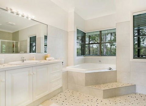 5 Mins To Movie World & Pet Friendly - Accommodation Australia 2