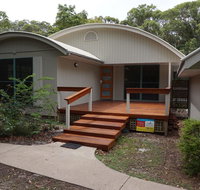 7 Belle Court - Rainbow Shores Huge Beach House Ducted Air Con Pets Welcome - Accommodation Australia